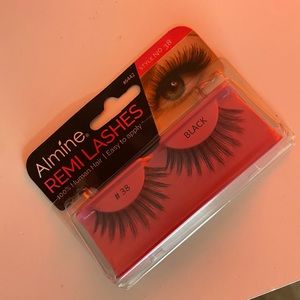 Remi Eyelashes